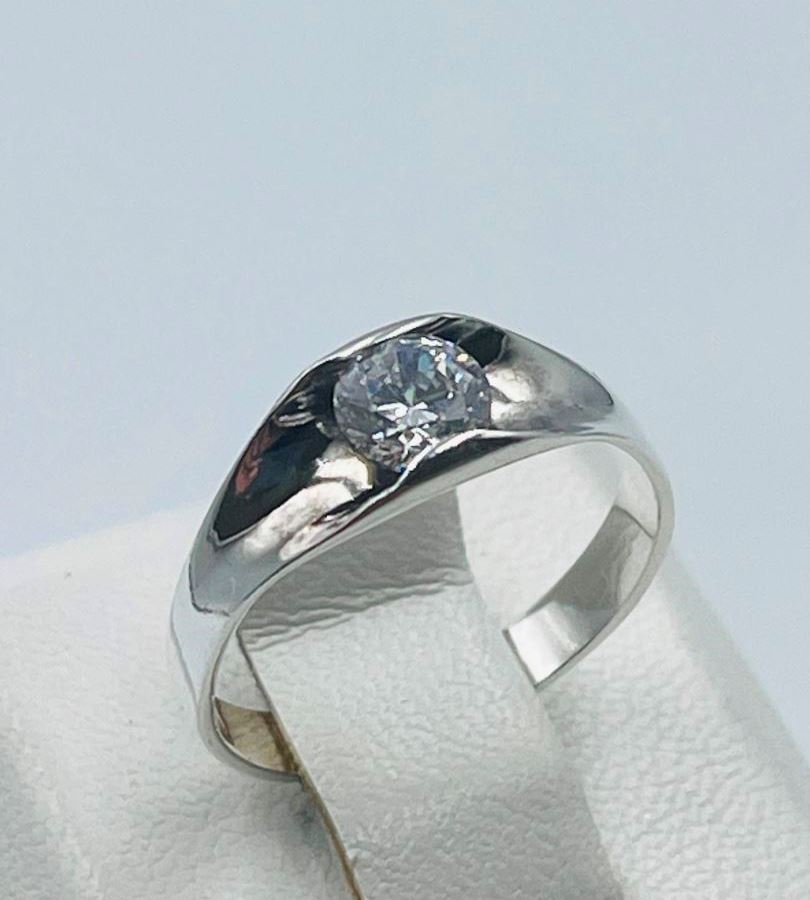 Серебряное кольцо 925° 1.5 г.