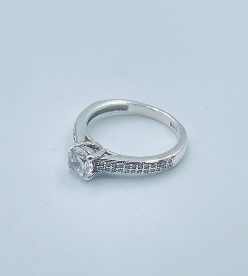 Серебряное кольцо 925° 3 г.